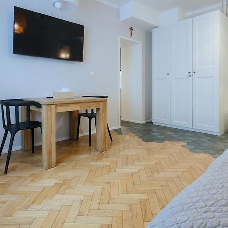 Kana - Stylish Apartment In Krakow Pomorska - Close, Wifi, Smart Tv Dış mekan fotoğraf